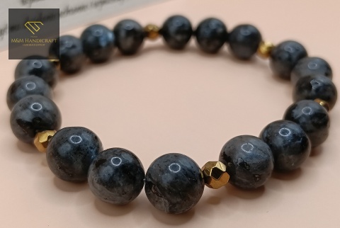 Ekskluzywny zestaw biżuterii handmade – kolczyki i bransoletka z labradorytu i złotego hematytu