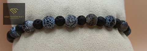 bransoletka-z-kamieni-naturalnych-agat-trawiony-i-lawa-wulkaniczna-handmade-na-poduszce
