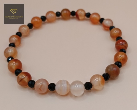 bransoletka-z-kamieni-naturalnych-karneol-i-czarny-turmalin-handmade-zbliżenie