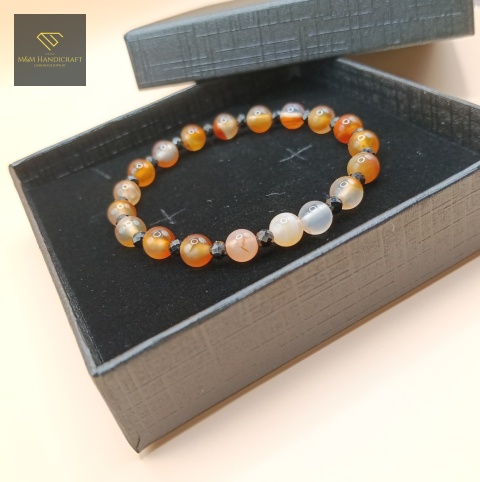 bransoletka-z-kamieni-naturalnych-karneol-i-czarny-turmalin-handmade-w-ozdobnym-pudełku