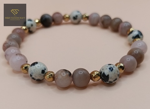 bransoletka-z-kamieni-naturalnych-rodonit-jaspis-dalmatyński-i-hematyt-handmade-zbliżenie