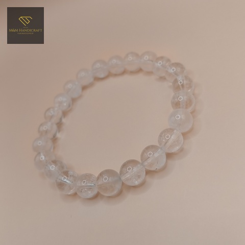 bransoletka-z-kamieni-naturalnych-kryształ-górski-8-mm-handmade-zbliżenie