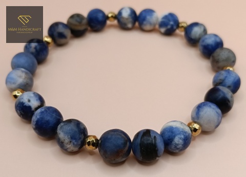 bransoletka-z-kamieni-naturalnych-sodalit-i-hematyt-handmade-rzut-z-góry