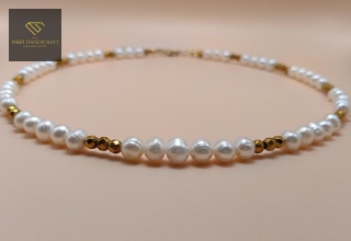Elegancki naszyjnik z pereł naturalnych i hematytu złotego - biżuteria handmade