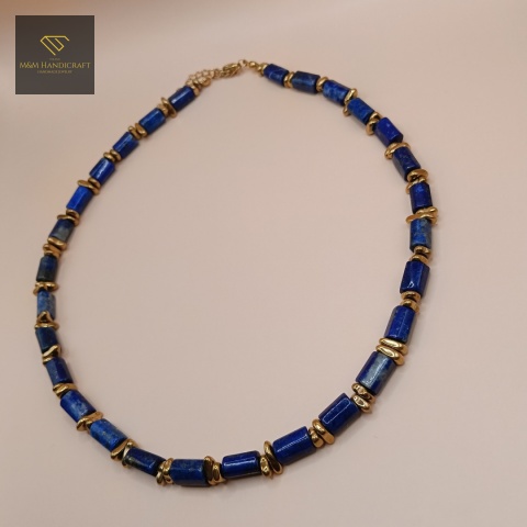 naszyjnik-z-kamieni-naturalnych-lapis-lazuli-i-hematyt-sieczka-handmade-zbliżenie