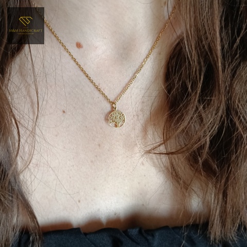 naszyjnik-drzewo-życia-stal-chirurgiczna-handmade-na-szyi