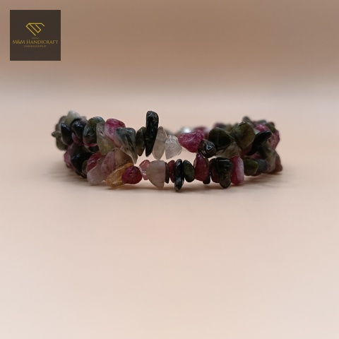bransoletka-z-kamieni-naturalnych-turmalin-kolorowy-handmade-zbliżenie-na-kamienie