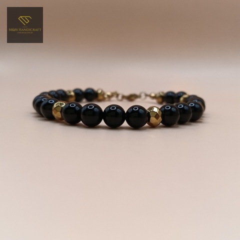 bransoletka-z-kamieni-naturalnych-onyks-i-hematyt-oponka-handmade-zbliżenie-na-kamienie