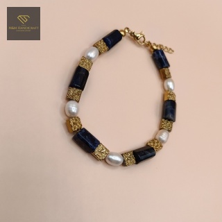 Elegancka bransoletka z sodalitu, naturalnych pereł i hematytu - biżuteria handmade