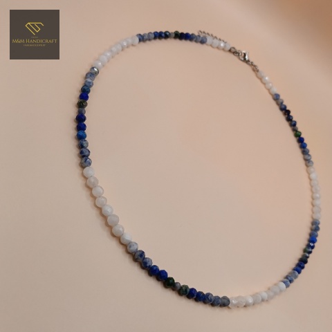 naszyjnik-z-kamieni-naturalnych-szafir-kamień-księżycowy-lapis-lazuli-handmade