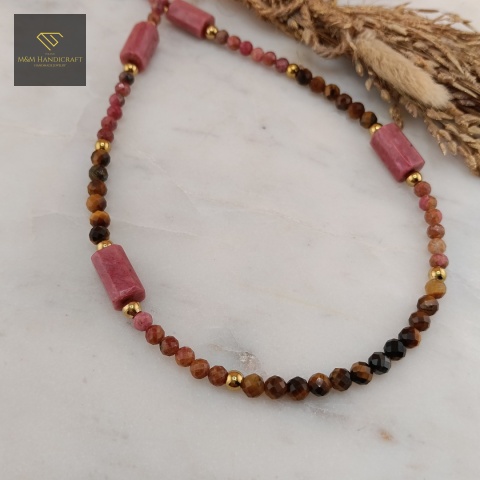naszyjnik-z-kamieni-naturalnych-tygrysie-oko-rodonit-handmade-zbliżenie