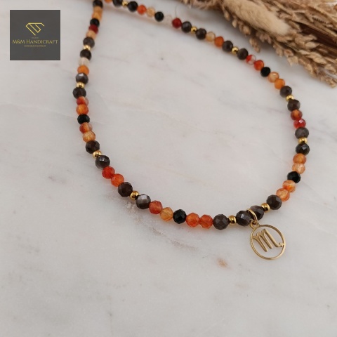 naszyjnik-dla-Skorpiona-z-kamieni-naturalnych-turmalin-obsydian-karneol-handmade-zbliżenie