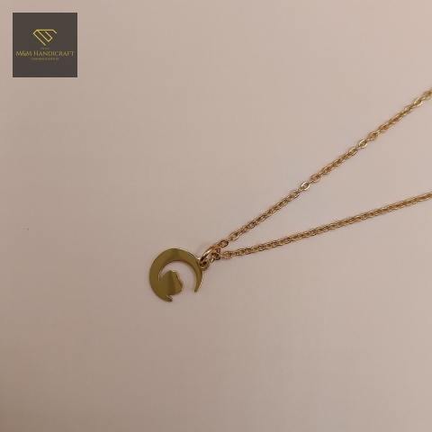 naszyjnik-z-księżycem-stal-chirurgiczna-handmade-rzut-z-góry