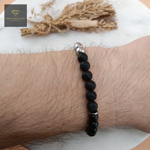 męska-bransoletka-z-kamieni-naturalnych-lawa-wulkaniczna-onyks-hematyt-handmade-na-nadgarstku-lawa-wulkaniczna