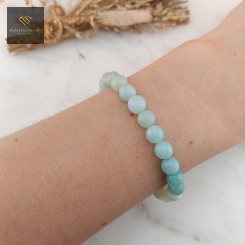 bransoletka-z-kamieni-naturalnych-amazonit-handmade-na-nadgarstku