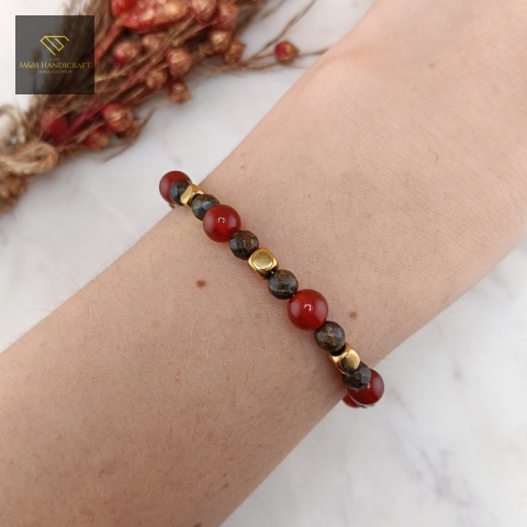 bransoletka-Dotyk-Jesieni-z-kamieni-naturalnych-agat-karneol-bronzyt-hematyt-handmade-na-nadgarstku